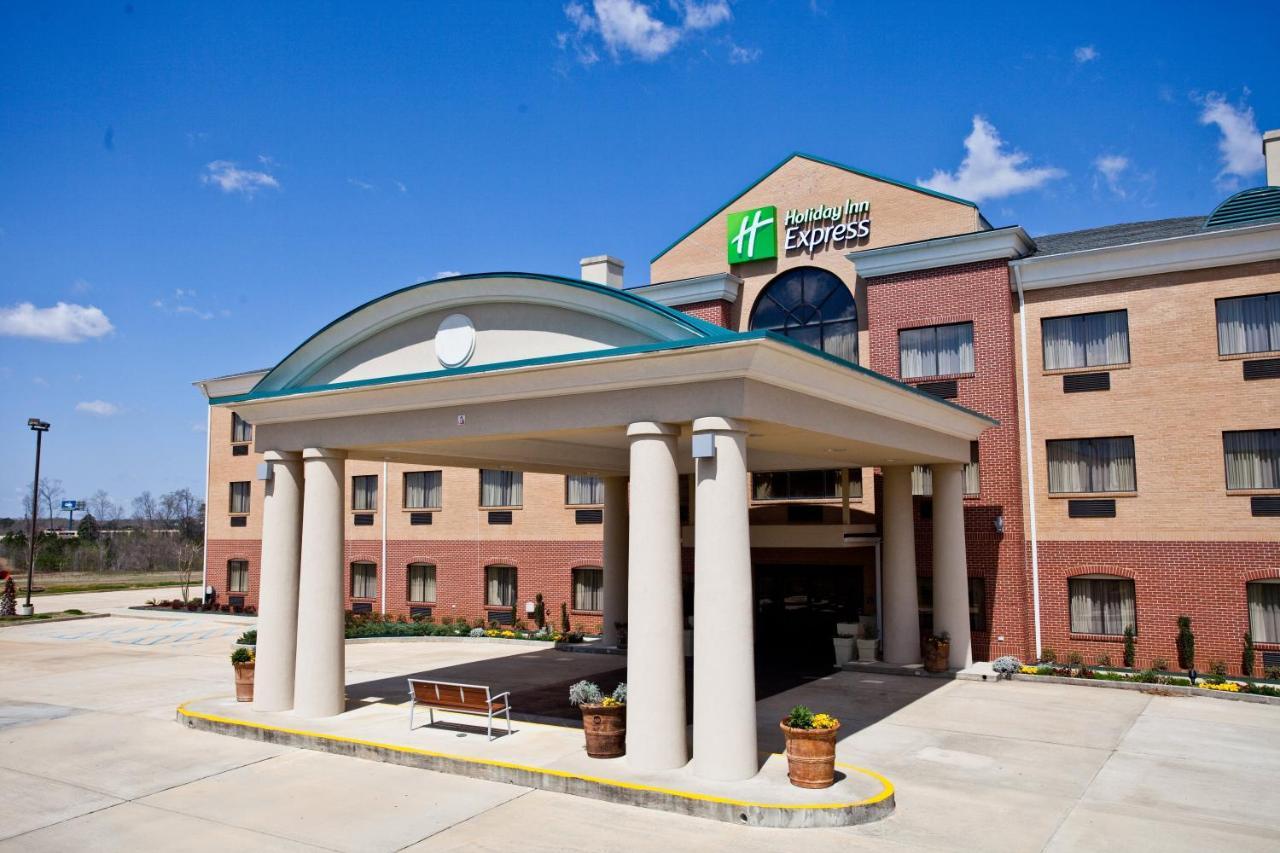 Holiday Inn Express Клантон Экстерьер фото